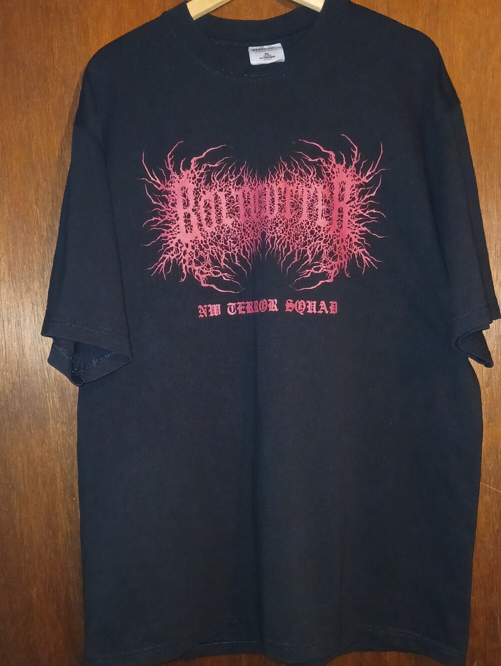 Boltcutter Black and Red "Bloody Mess" Band T-Shirt, Size XL Unisex